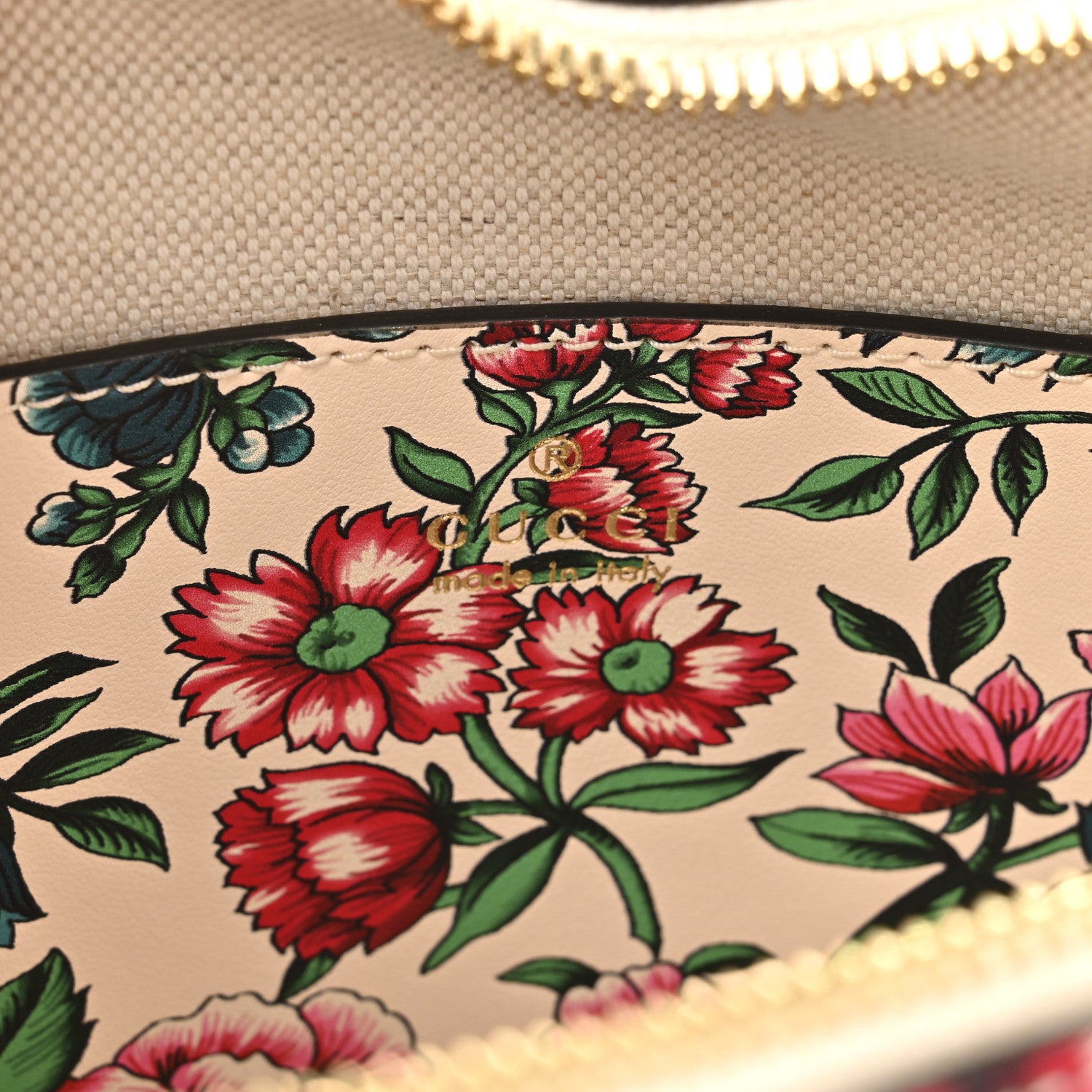Gucci Calfskin Matelasse Diagonal Brit Roses Print Mini Interlocking G Heart Shoulder Bag  White Multicolor 6 of 10