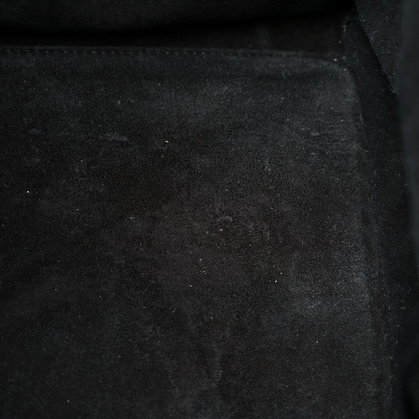 Crocodile Embossed Calfskin Large Phantom Luggage Black