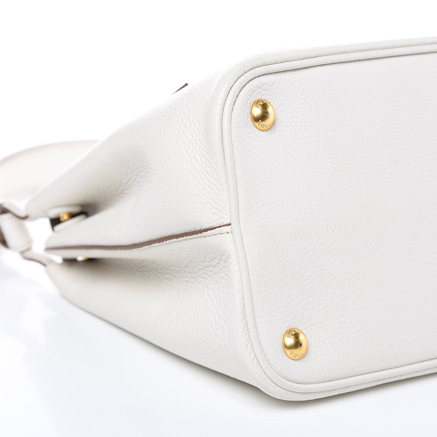 Vitello Daino Flap Shoulder Bag Talco