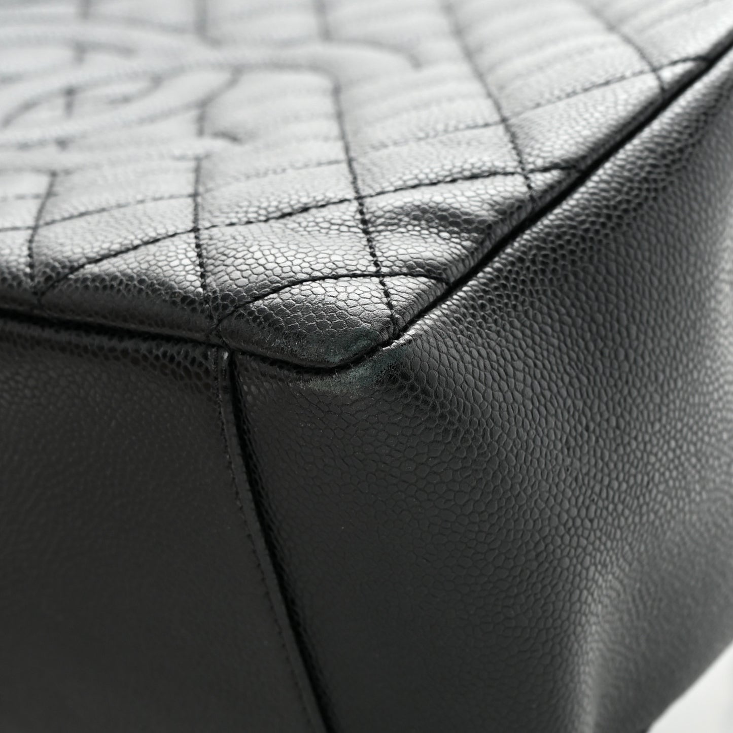 Caviar Quilted Grand Shopping Tote GST Black