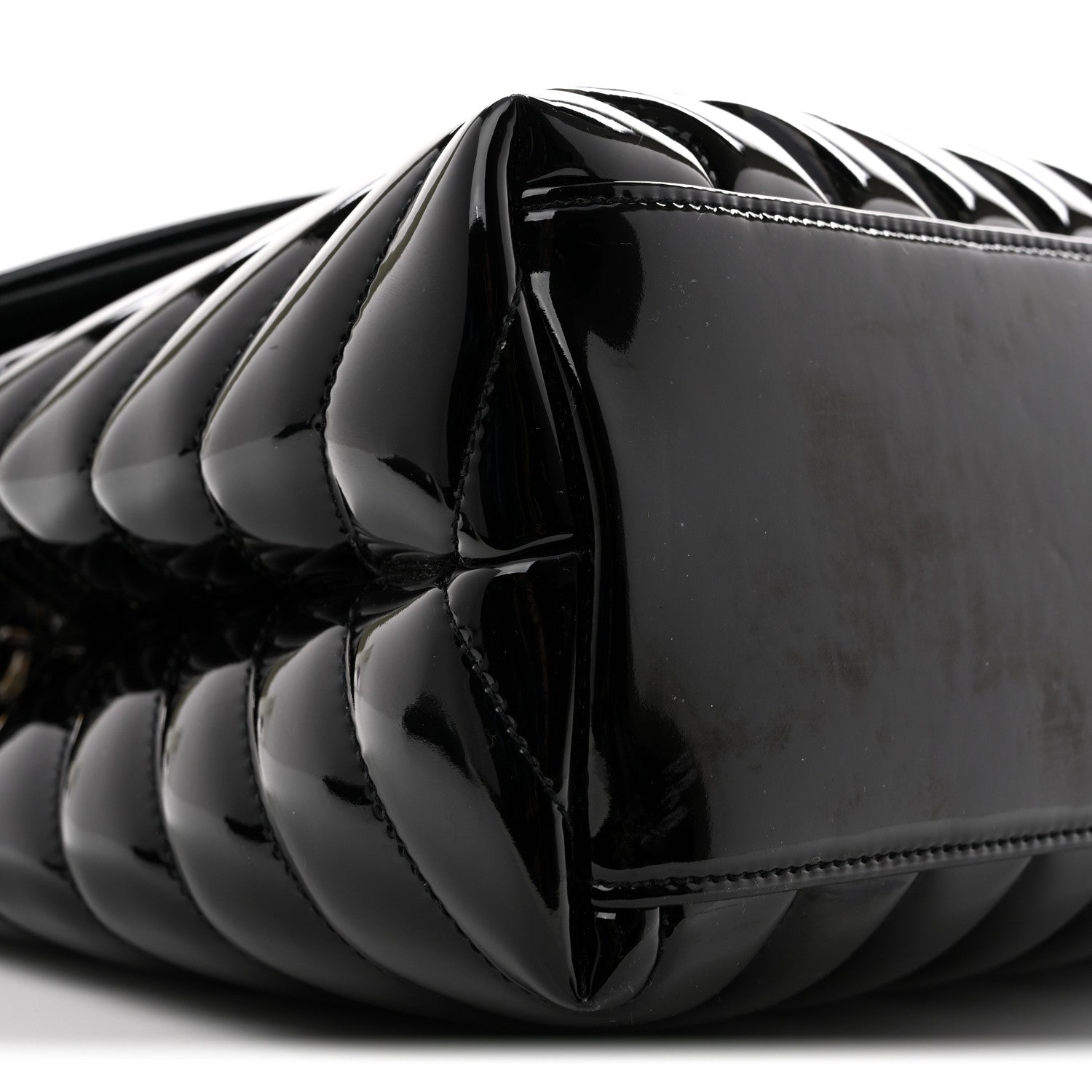Saint Laurent Patent Y Quilted Monogram Medium Loulou Chain Satchel Black 9 of 12