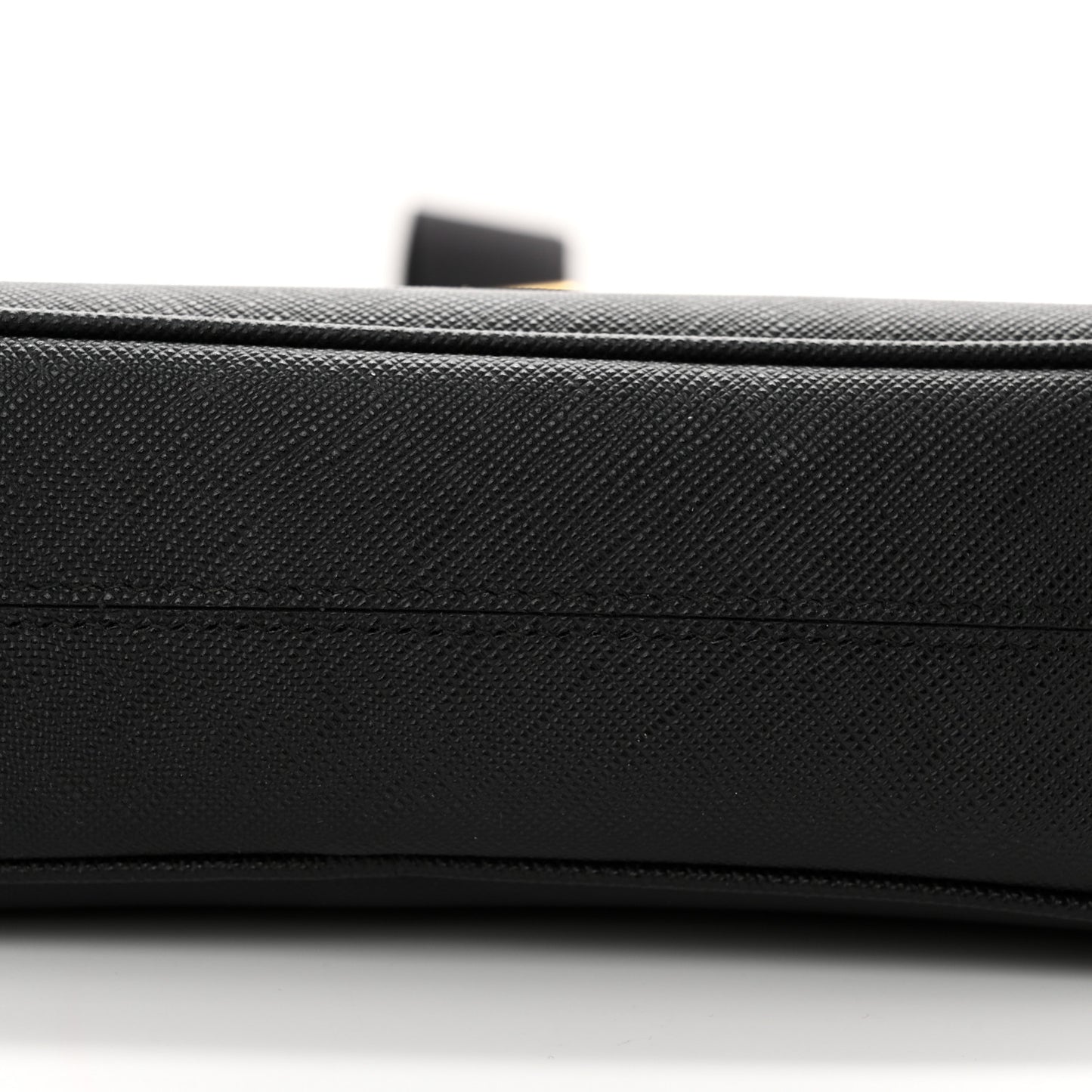 Saffiano Lux Re-Edition 2005 Shoulder Bag Black