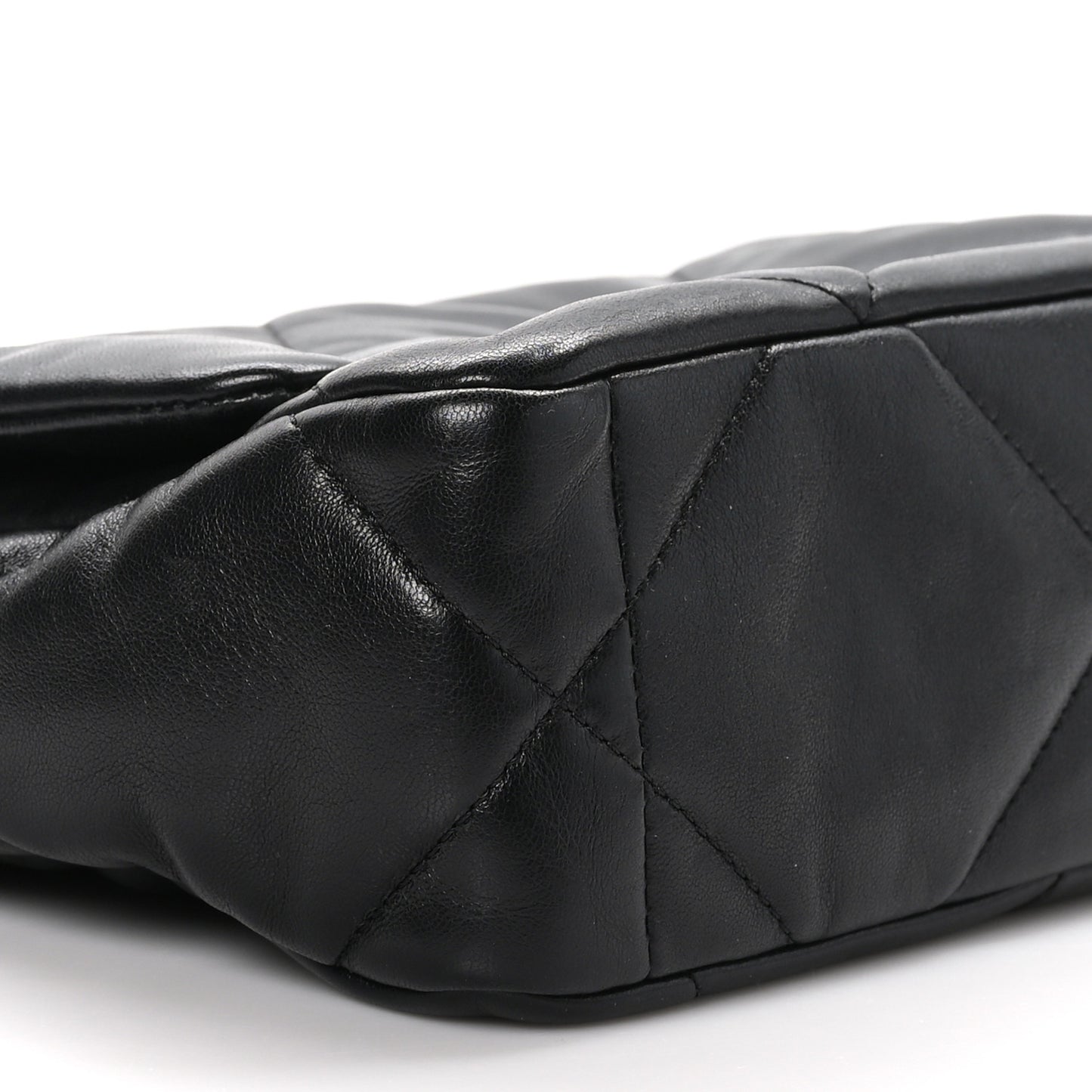 Goatskin Quilted Medium Chanel 19 Flap Black
