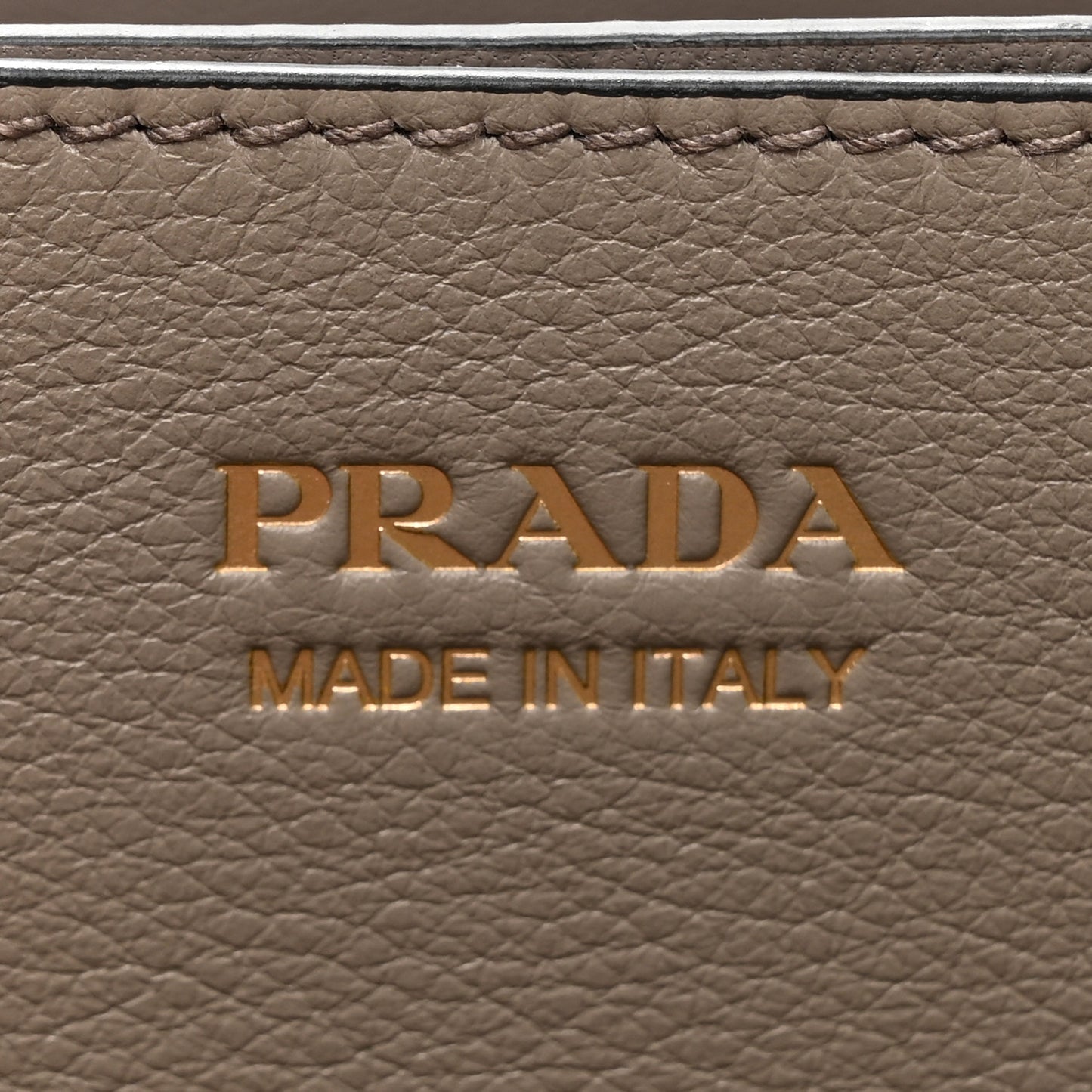 Soft Grain Calfskin Vtello Large Double Belt Tote Argilla