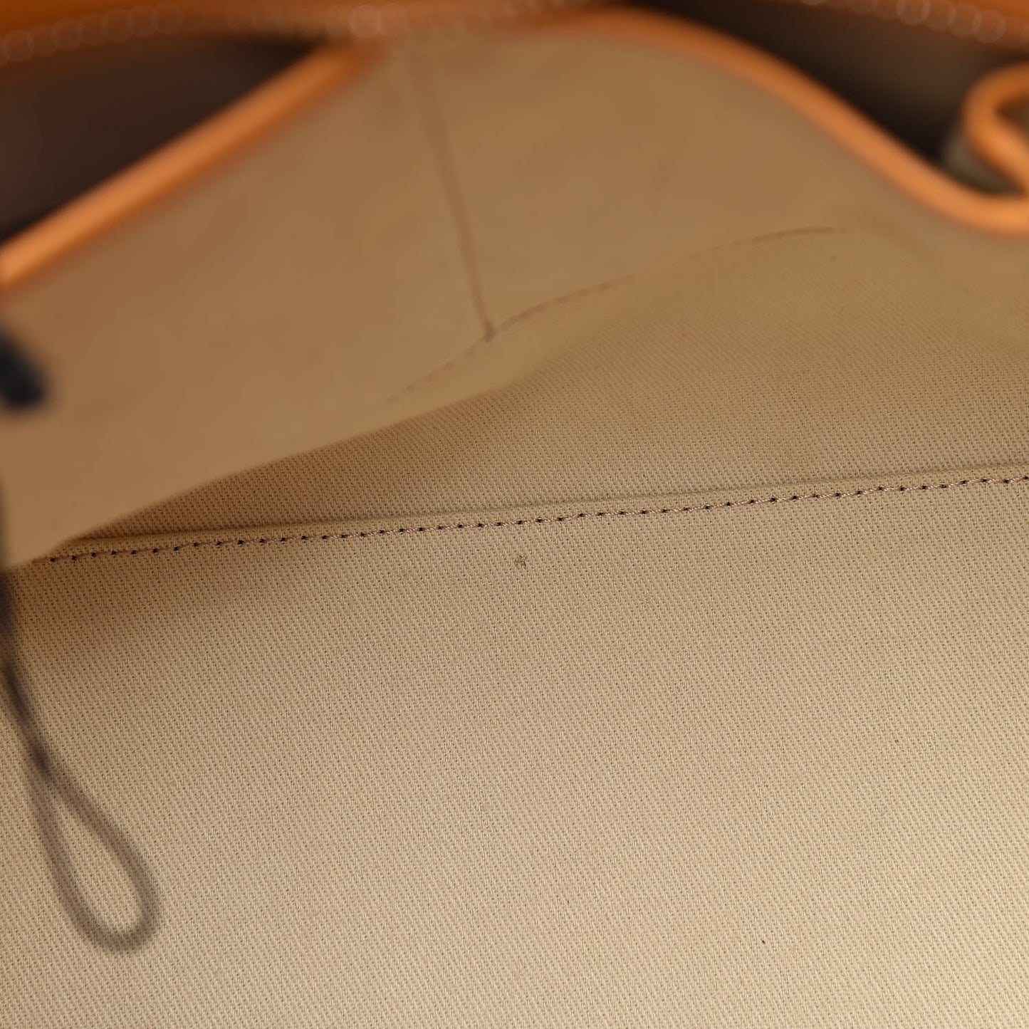 Vitello Rockstud Double Handle Tote Mandarin Sorbet