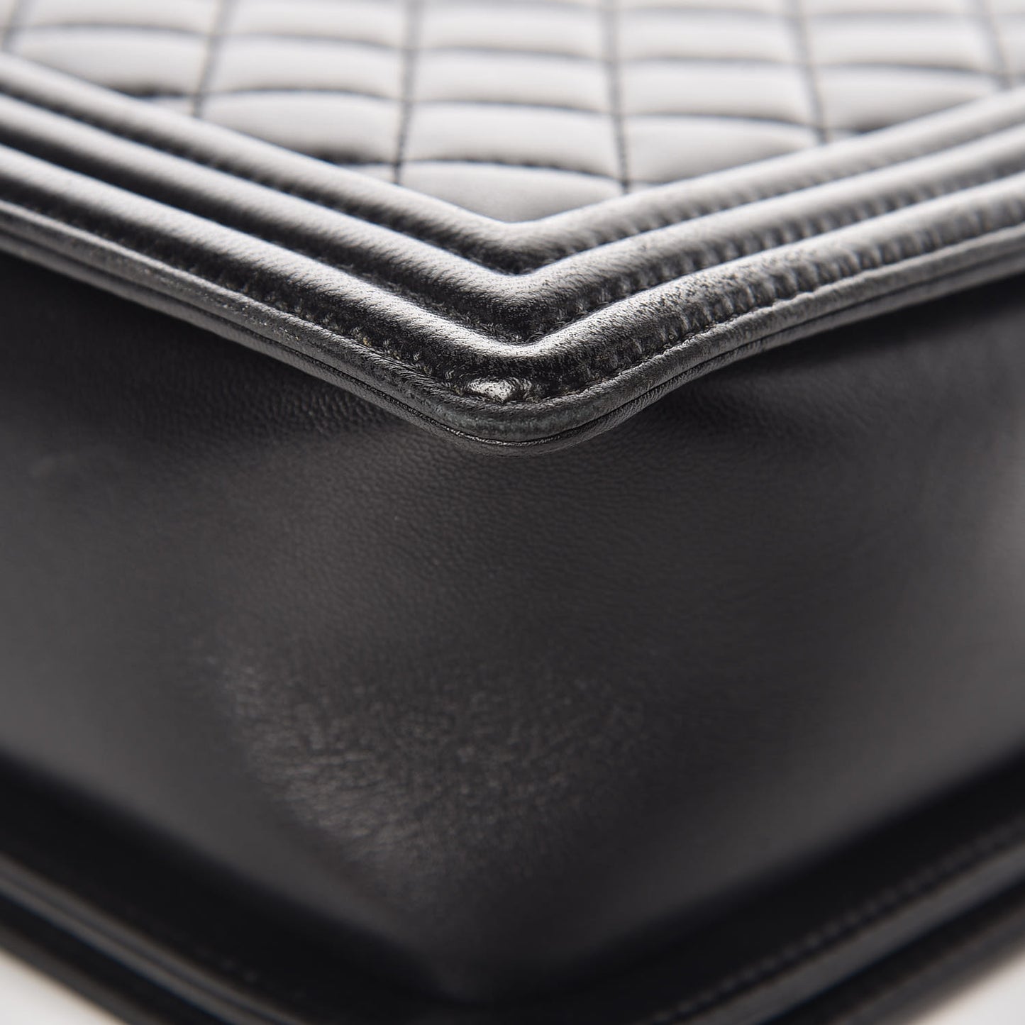 Lambskin Quilted Large Boy Flap Black