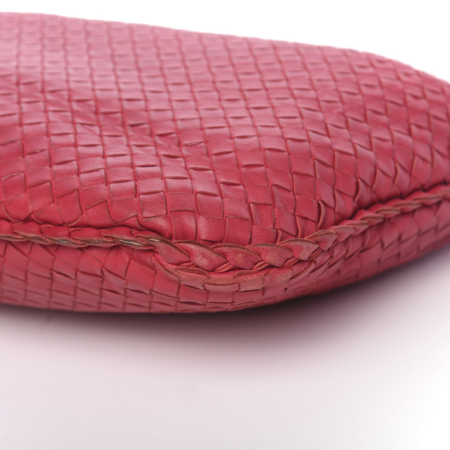 Nappa Intrecciato Medium Veneta Hobo Fuchsia