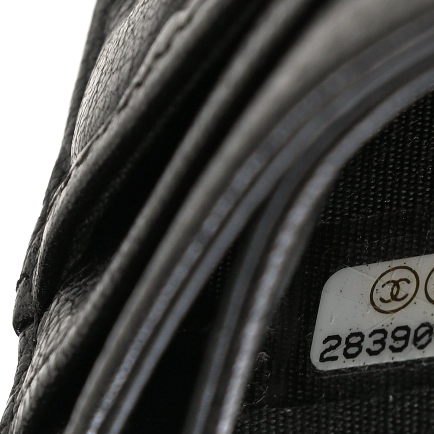 Goatskin Camellia Embossed Card Holder Grey