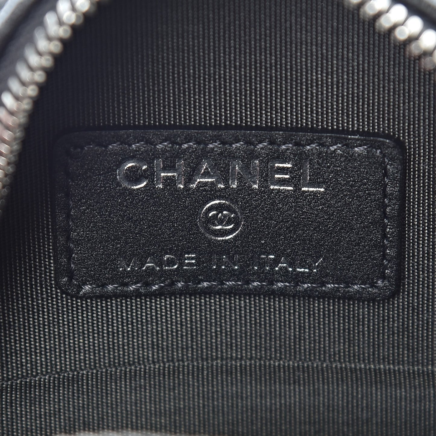 Goatskin Camellia Quilted Round Clutch With Chain Grey