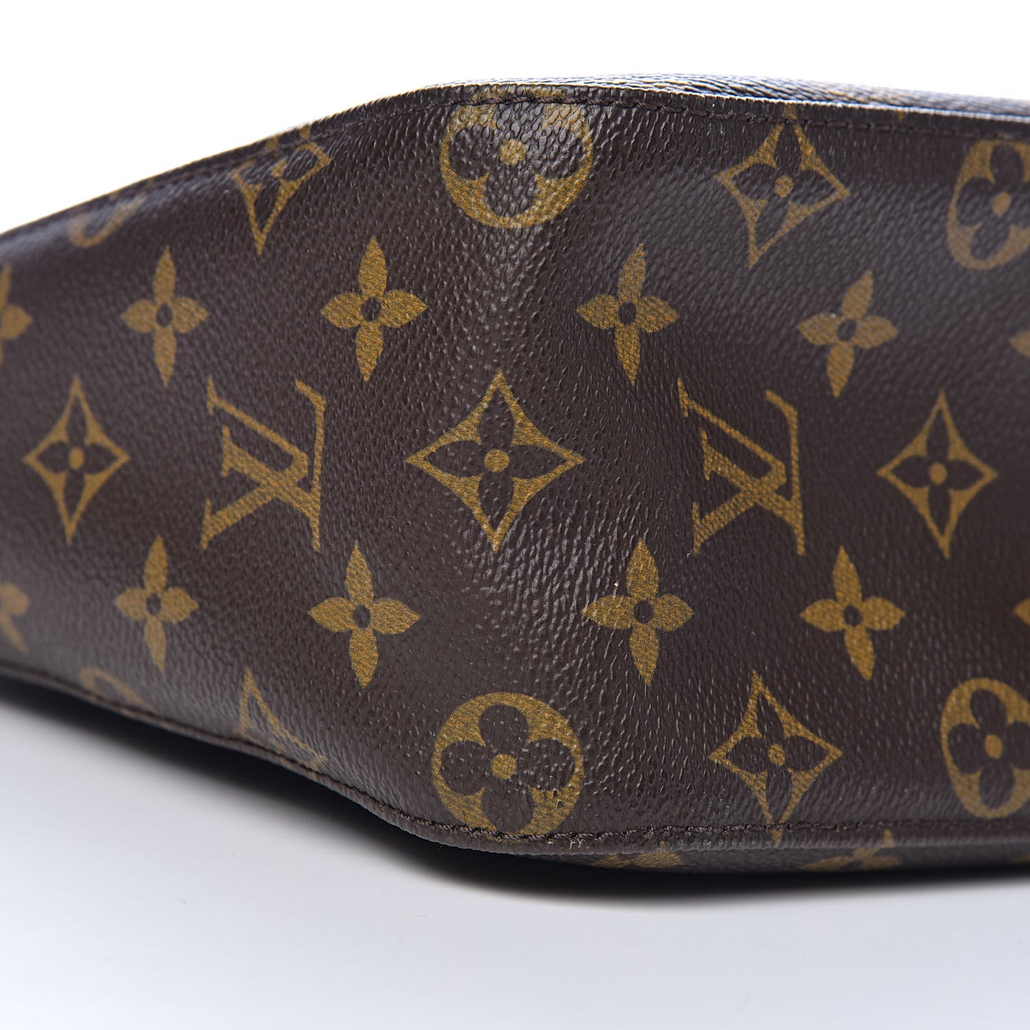 Monogram Looping MM