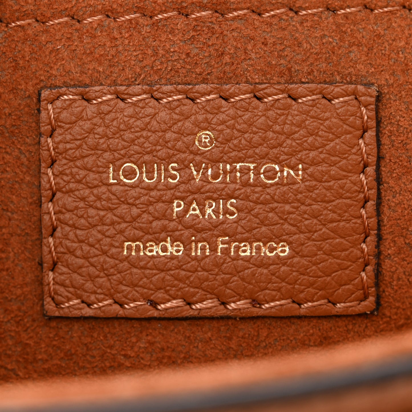 Grained Calfskin Lockme Tender Chataigne Brown