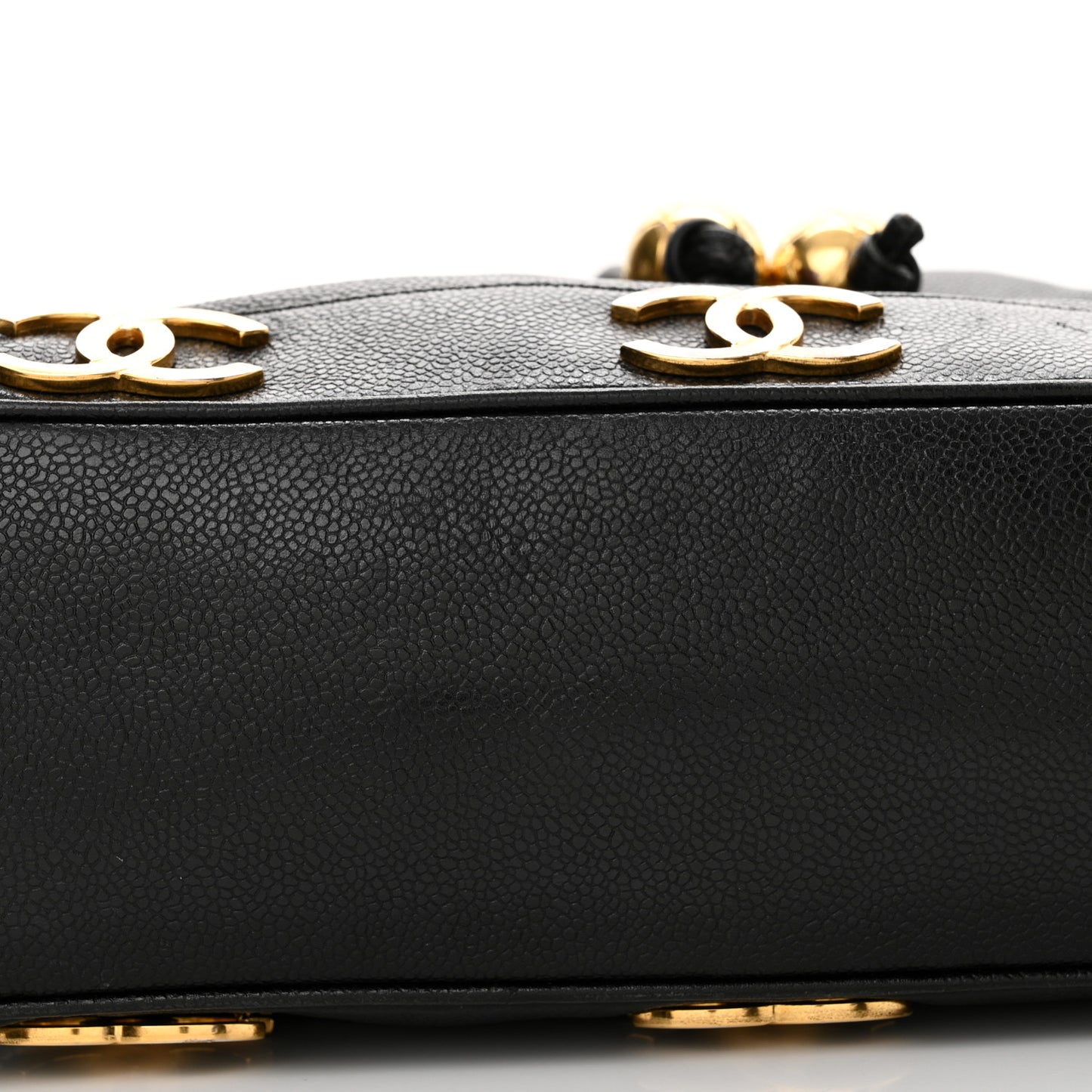 Caviar CC Drawstring Shoulder Bag Black