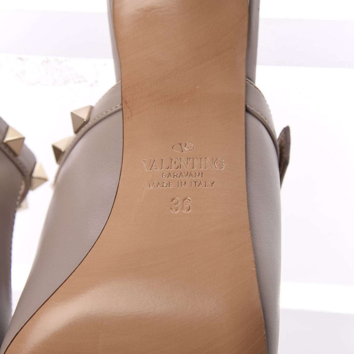 Nappa Rockstud T-Strap Open Back Pumps 36 Poudre
