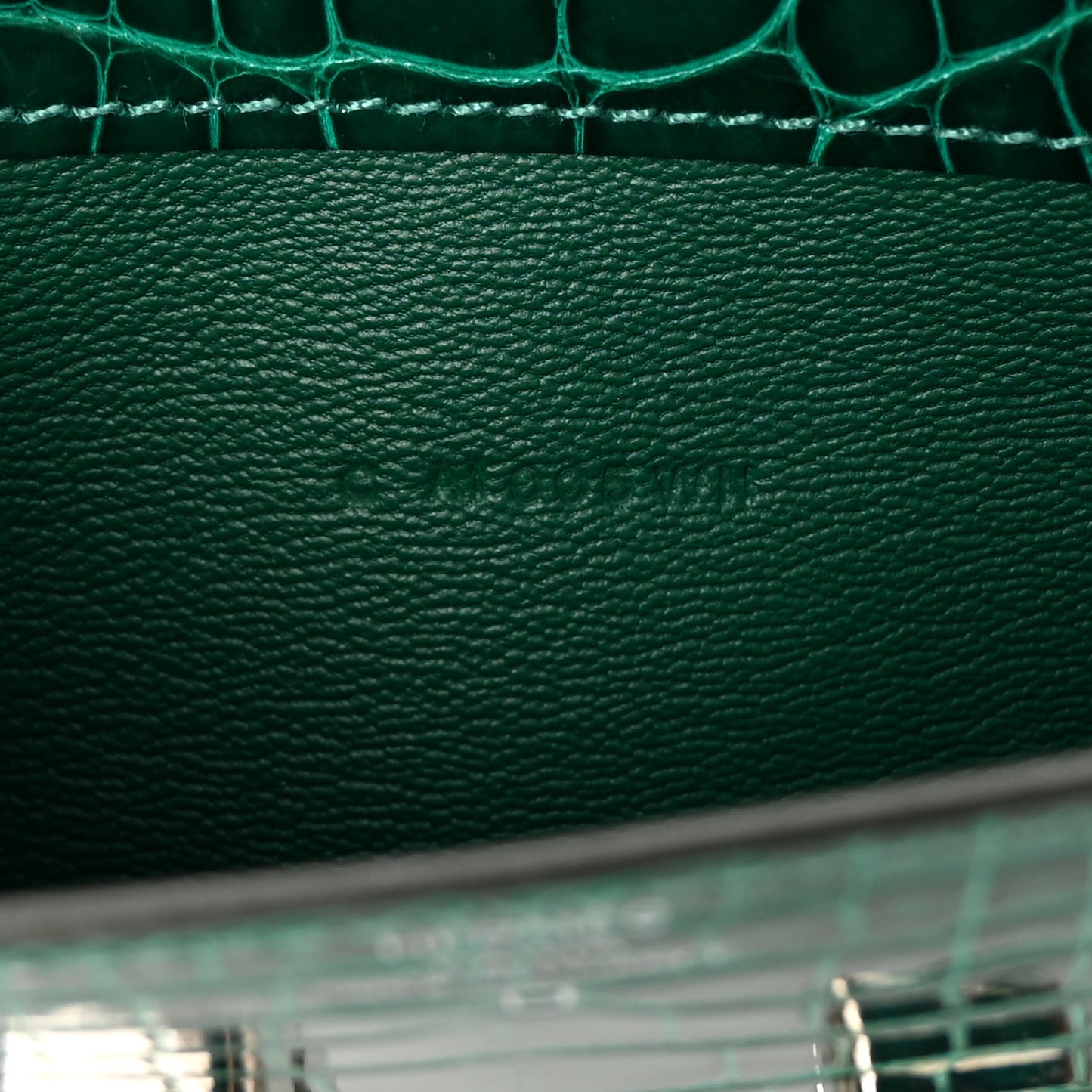 Shiny Alligator Constance Long Wallet Vert Emeraude