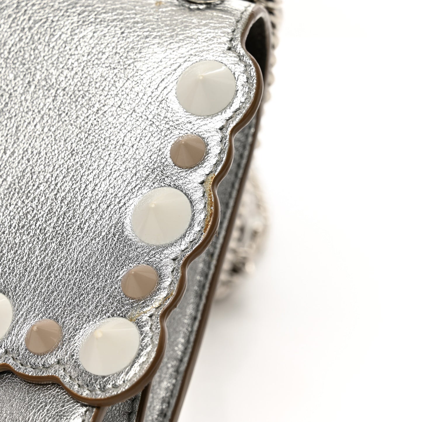 Vitello Catalan Mirror Scalloped Multi Studded Small Kan I Shoulder Bag Argento