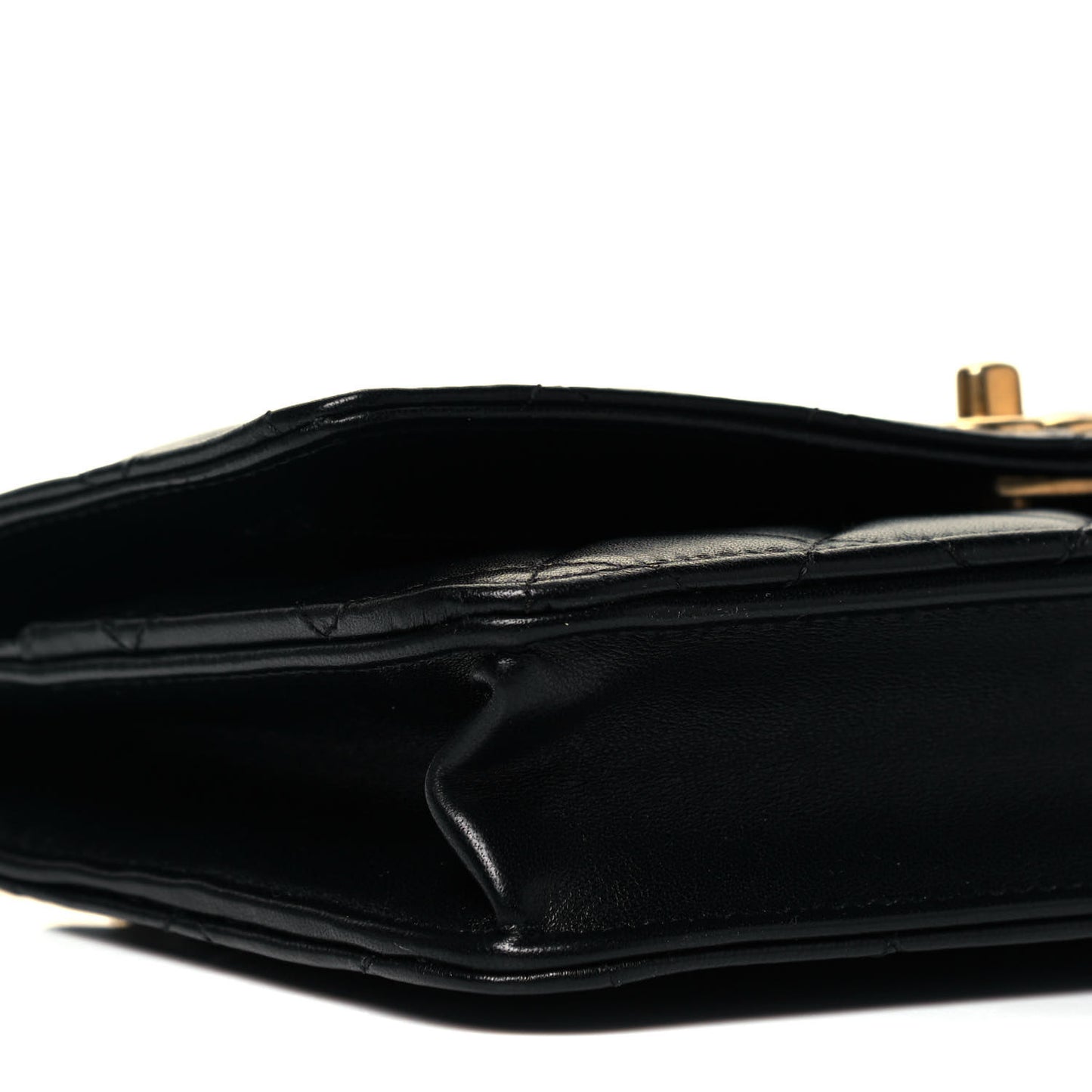 Lambskin Quilted CC Pearl Crush Wallet on Chain WOC Black
