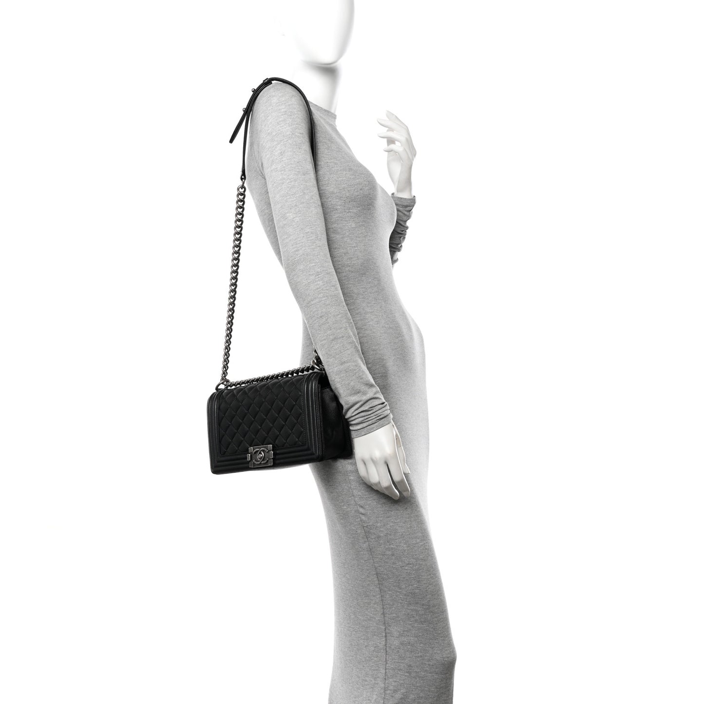 Caviar Quilted Medium Boy Flap Black