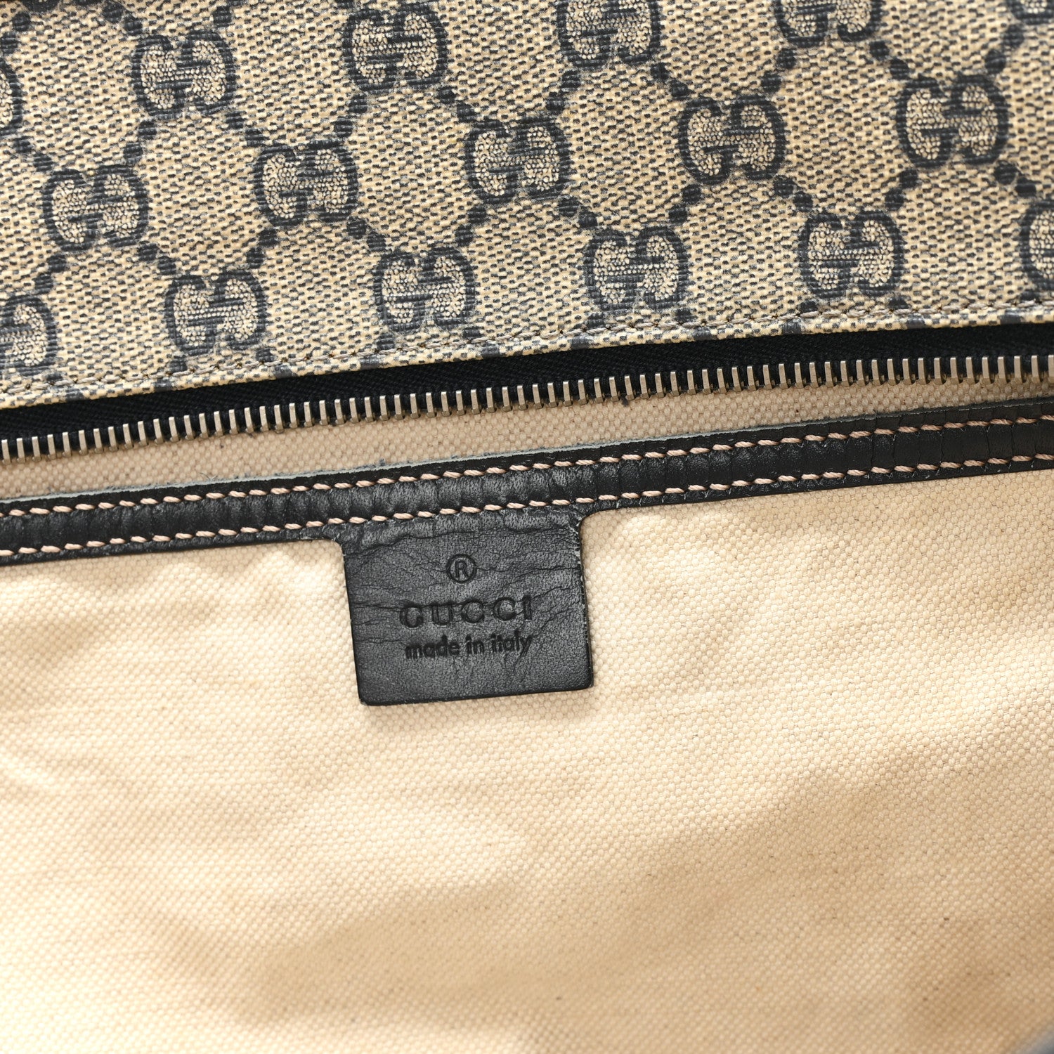 Gucci GG Supreme Monogram Large Zippered Shopping Tote Navy 6 of 11