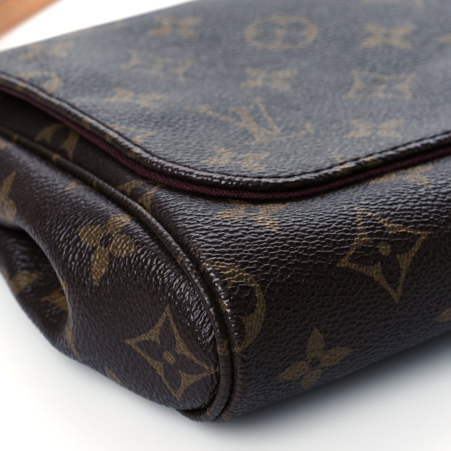 Louis Vuitton Monogram Favorite MM 5 of 12