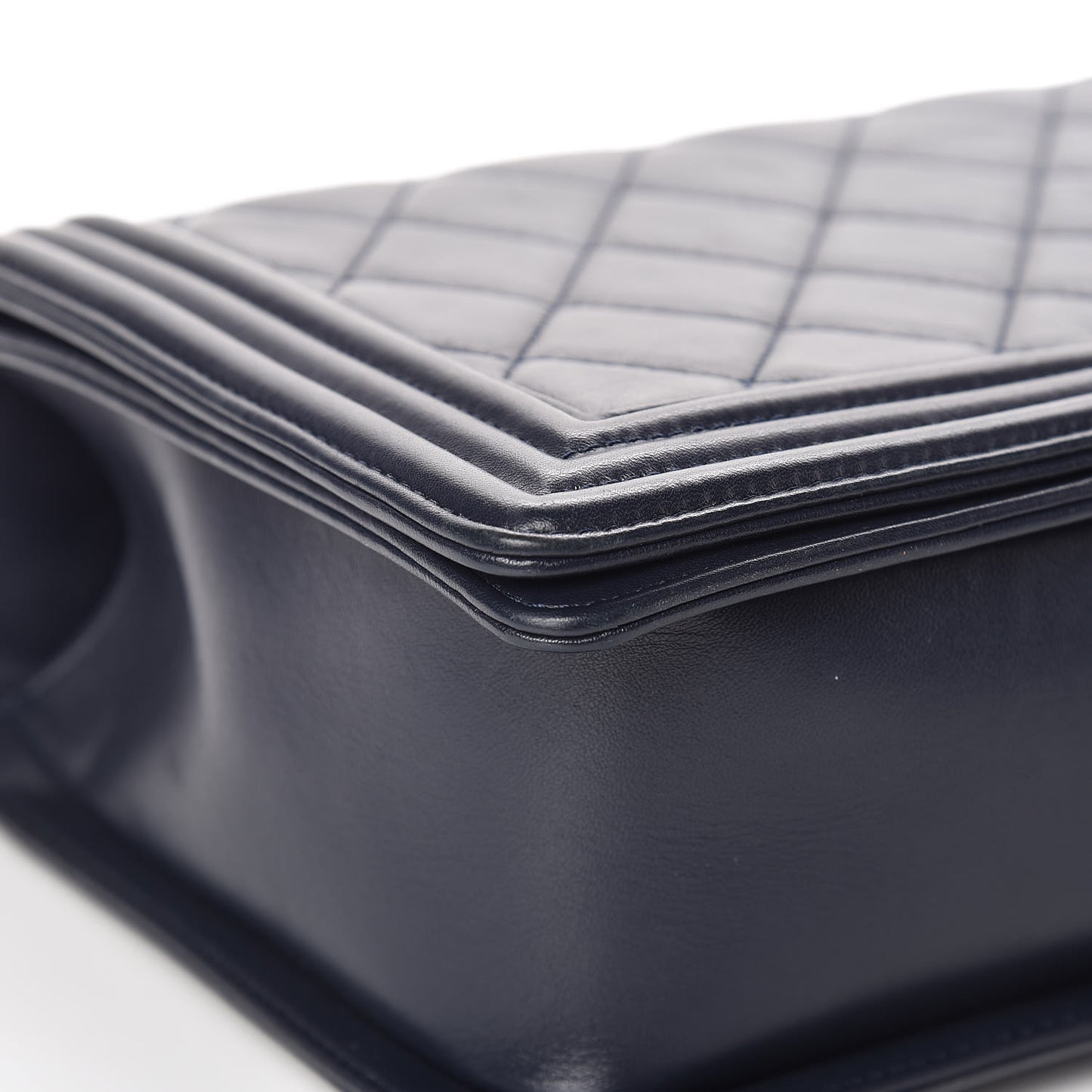Lambskin Quilted New Medium Boy Flap Navy