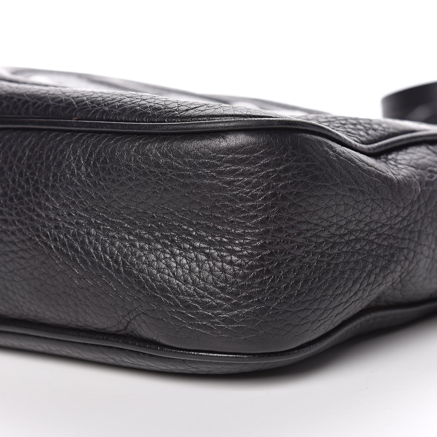 Pebbled Calfskin Small Soho Disco Bag Black