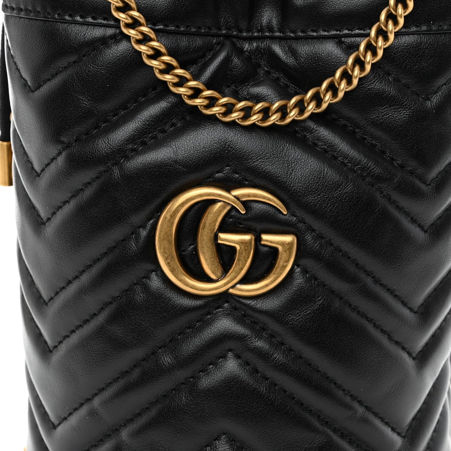Calfskin Matelasse Mini GG Marmont 2.0 Bucket Bag Black
