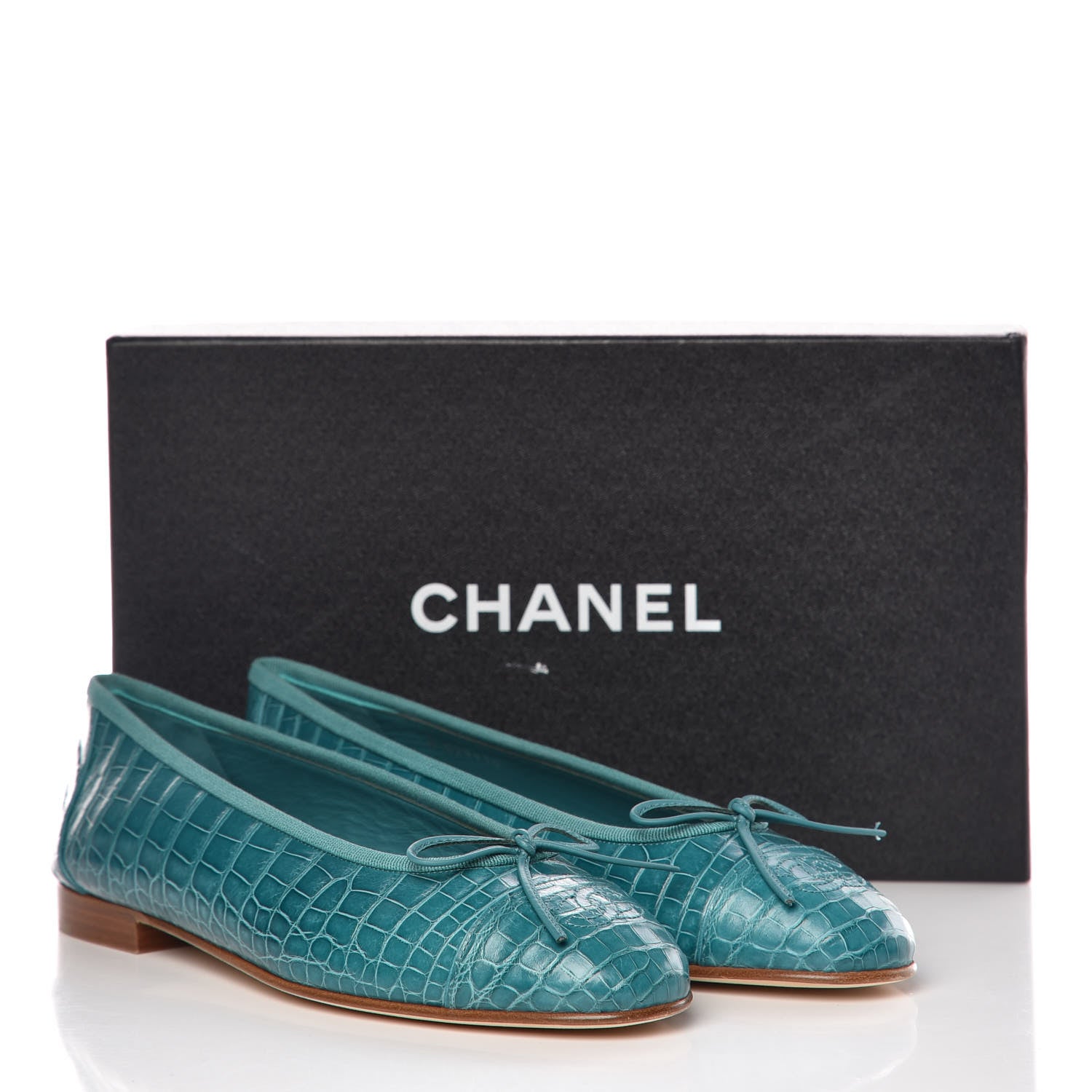 Chanel Alligator CC Cap Toe Ballerina Flats 39.5 Turquoise 9 of 9