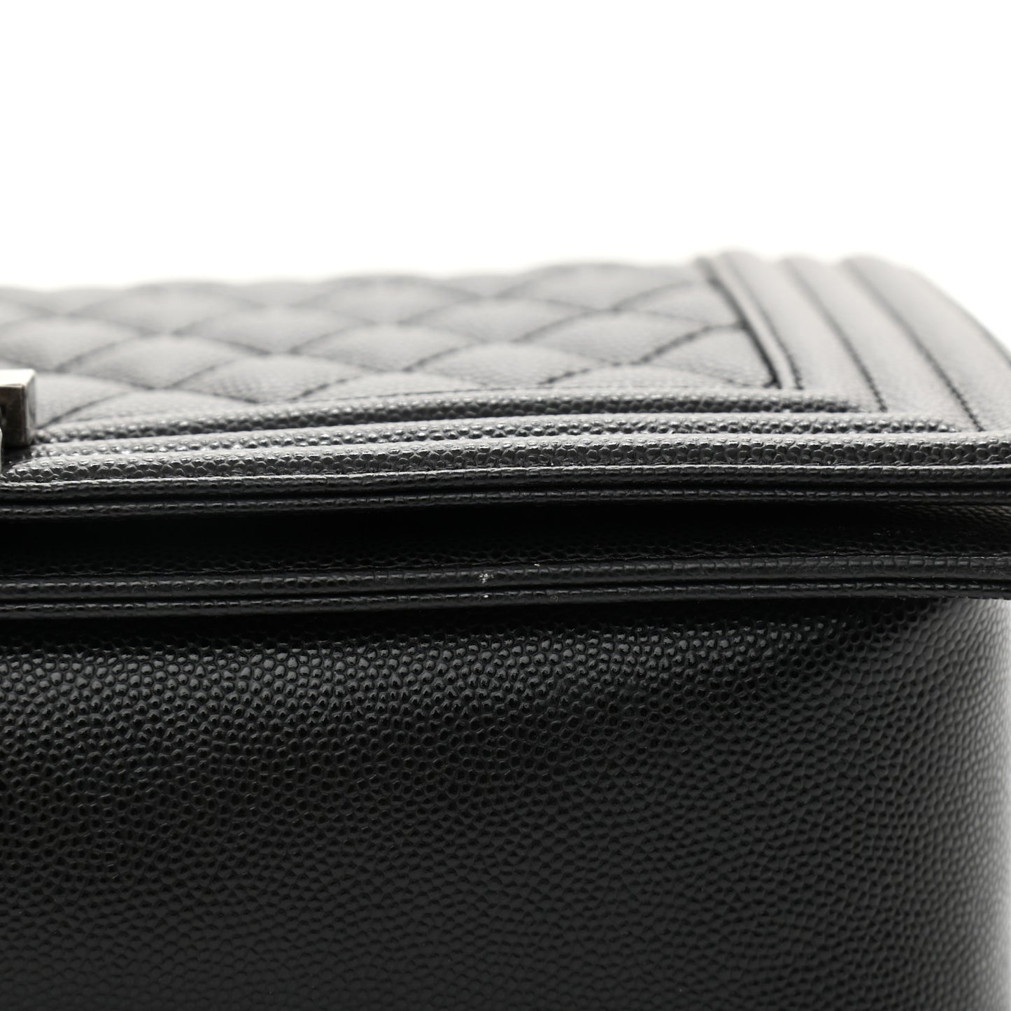 Caviar Quilted New Medium Boy Flap Black