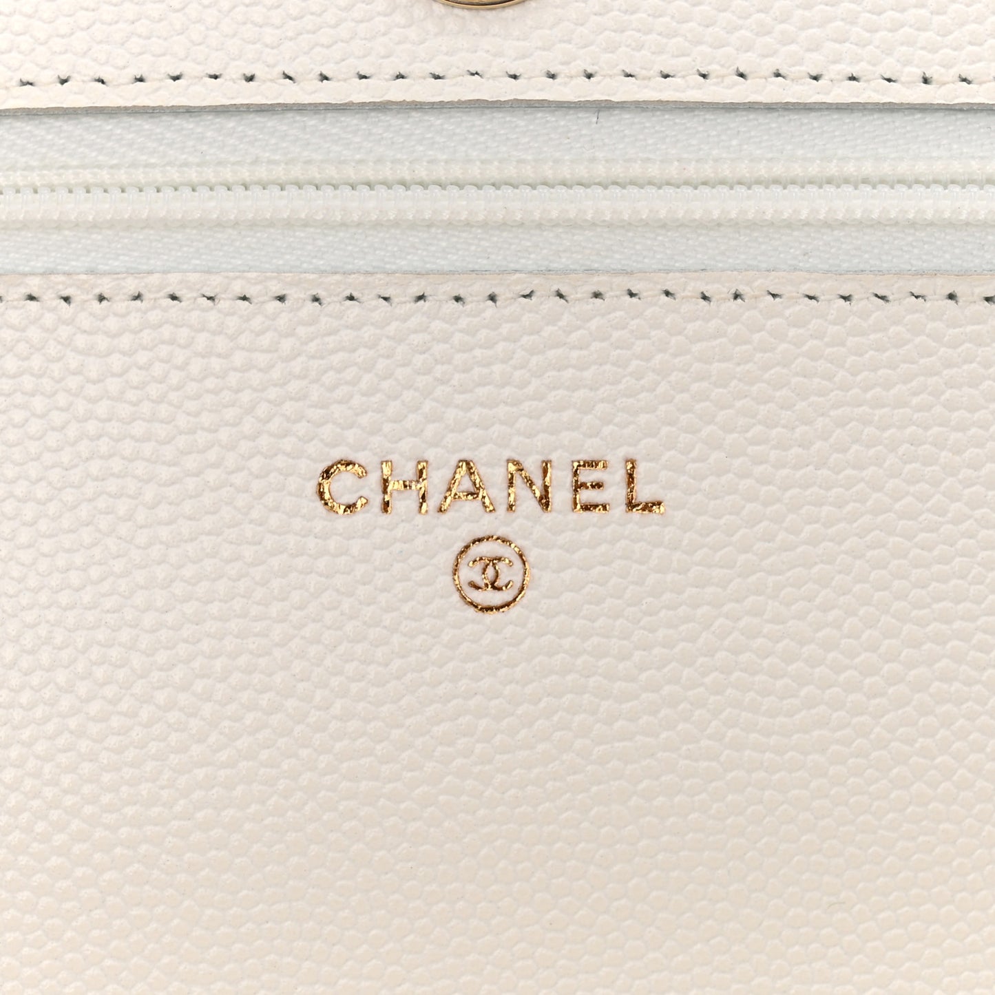 Caviar Quilted Wallet On Chain WOC White