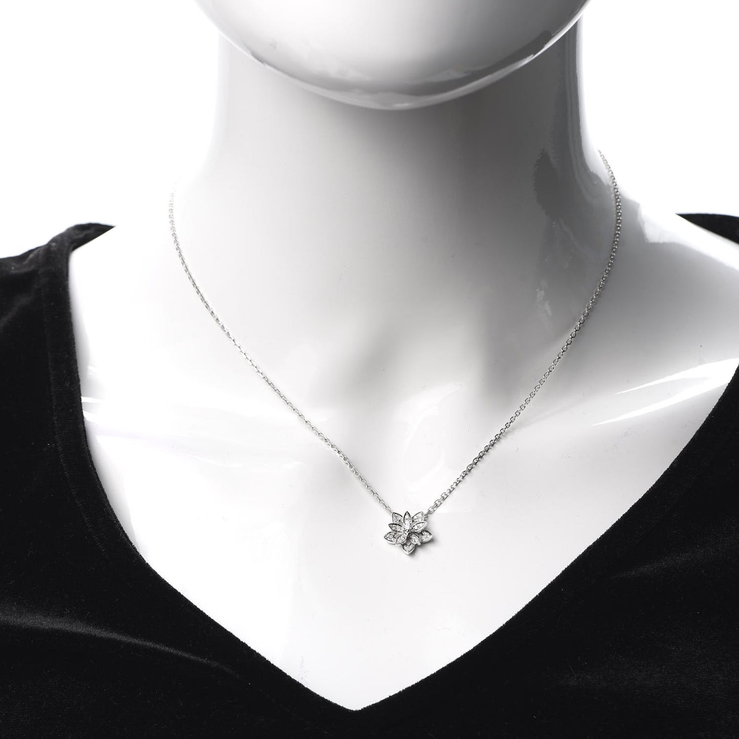 18K White Gold Diamond Mini Lotus Pendant Necklace