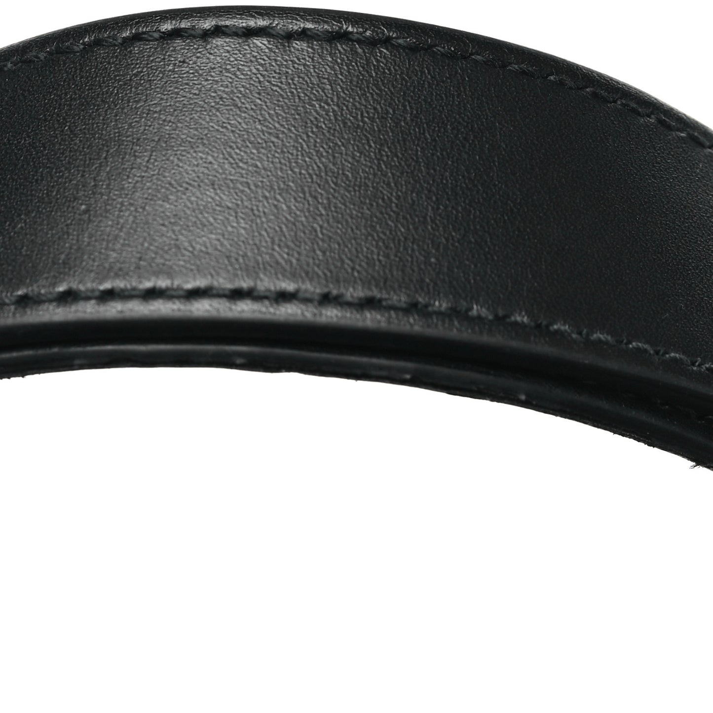 Calfskin Macrocannage Medium Toujours Black