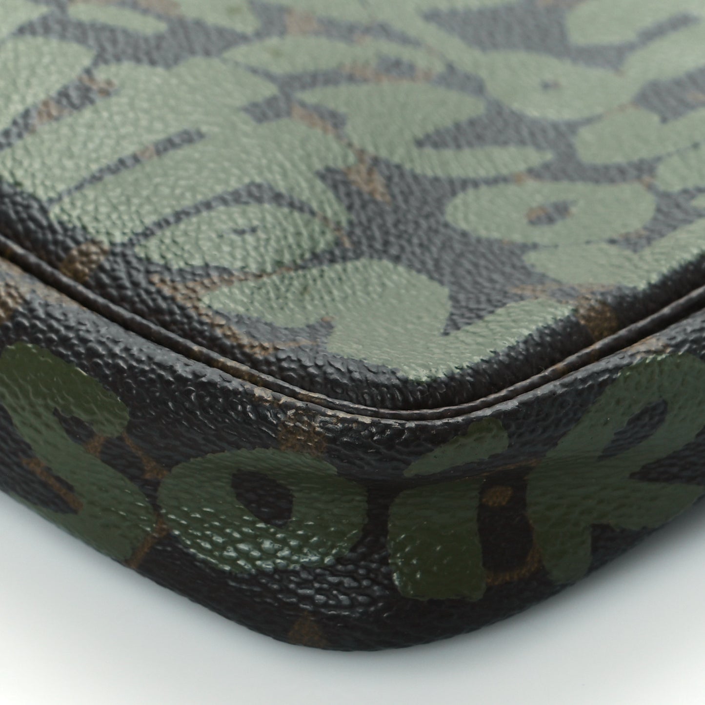 Monogram Graffiti Pochette Accessories Kaki