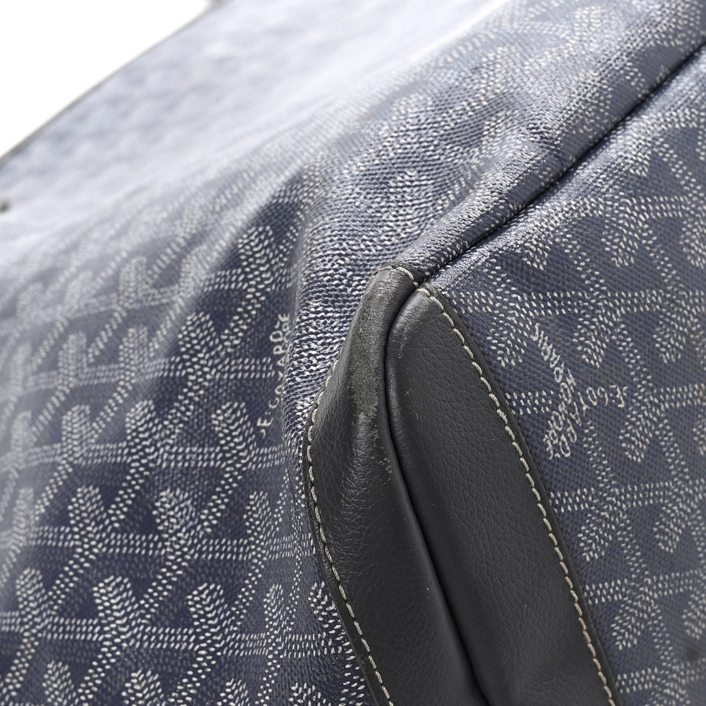 Goyardine Artois MM Grey