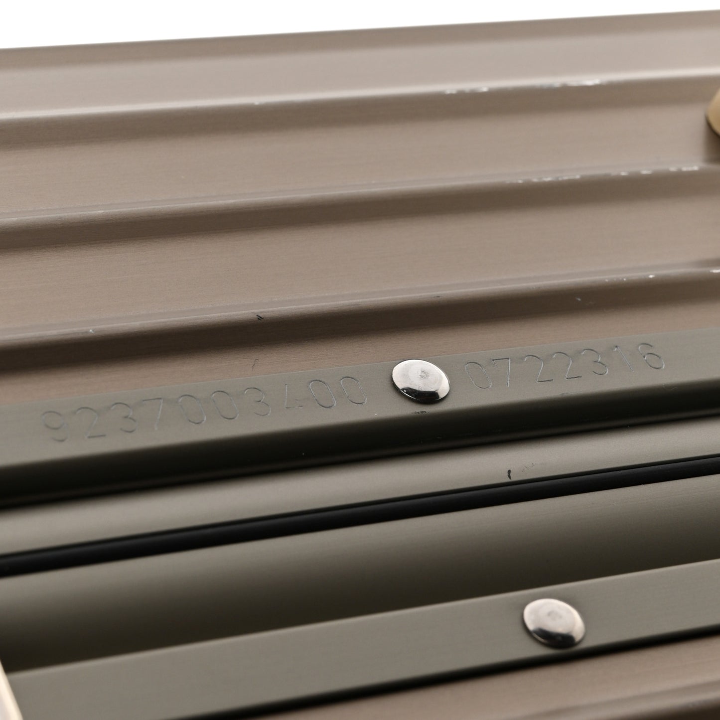 Aluminum Topas 70 Titanium