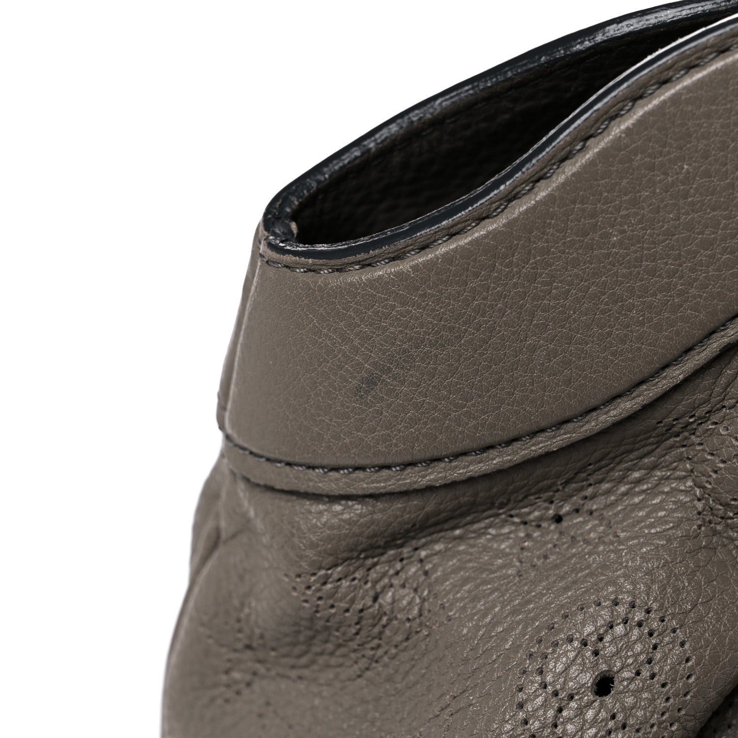 Louis Vuitton Mahina Cirrus PM Taupe 16 of 22