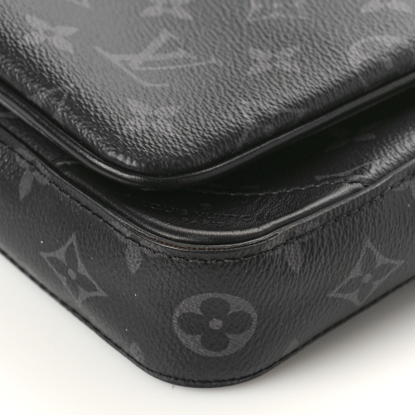 Reverse Monogram Eclipse Trio Messenger