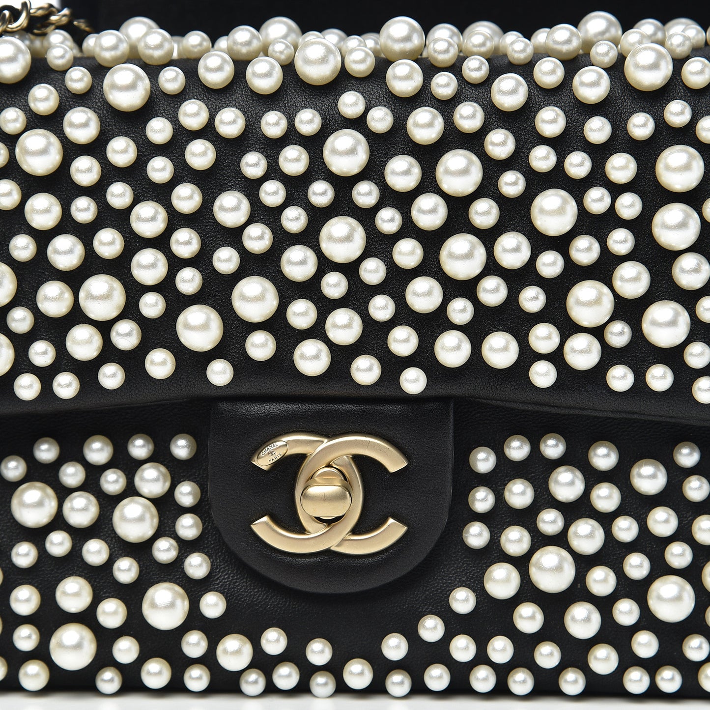 Lambskin Pearls Flap Black