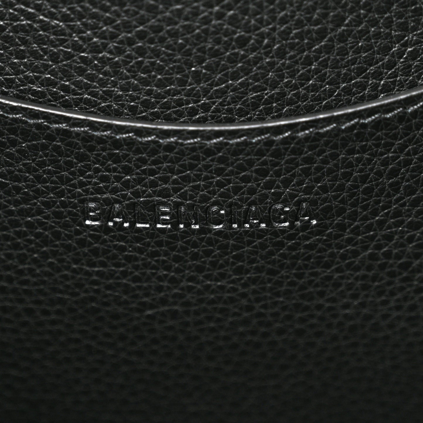 Grained Calfskin Neo Classic Black Hardware Medium City Black