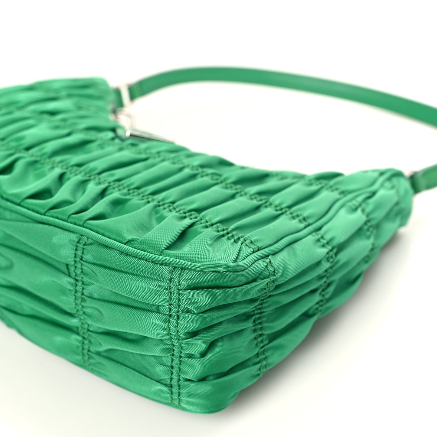Tessuto Nylon Gaufre Shoulder Bag Menta