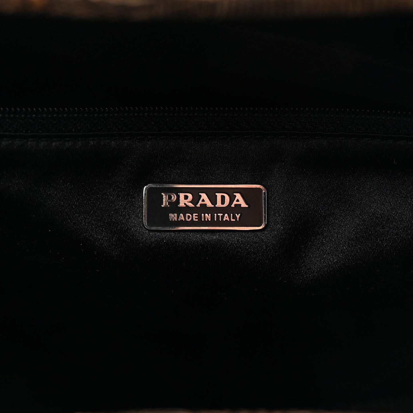 Lizard Kiss Lock Frame Bag Salmone