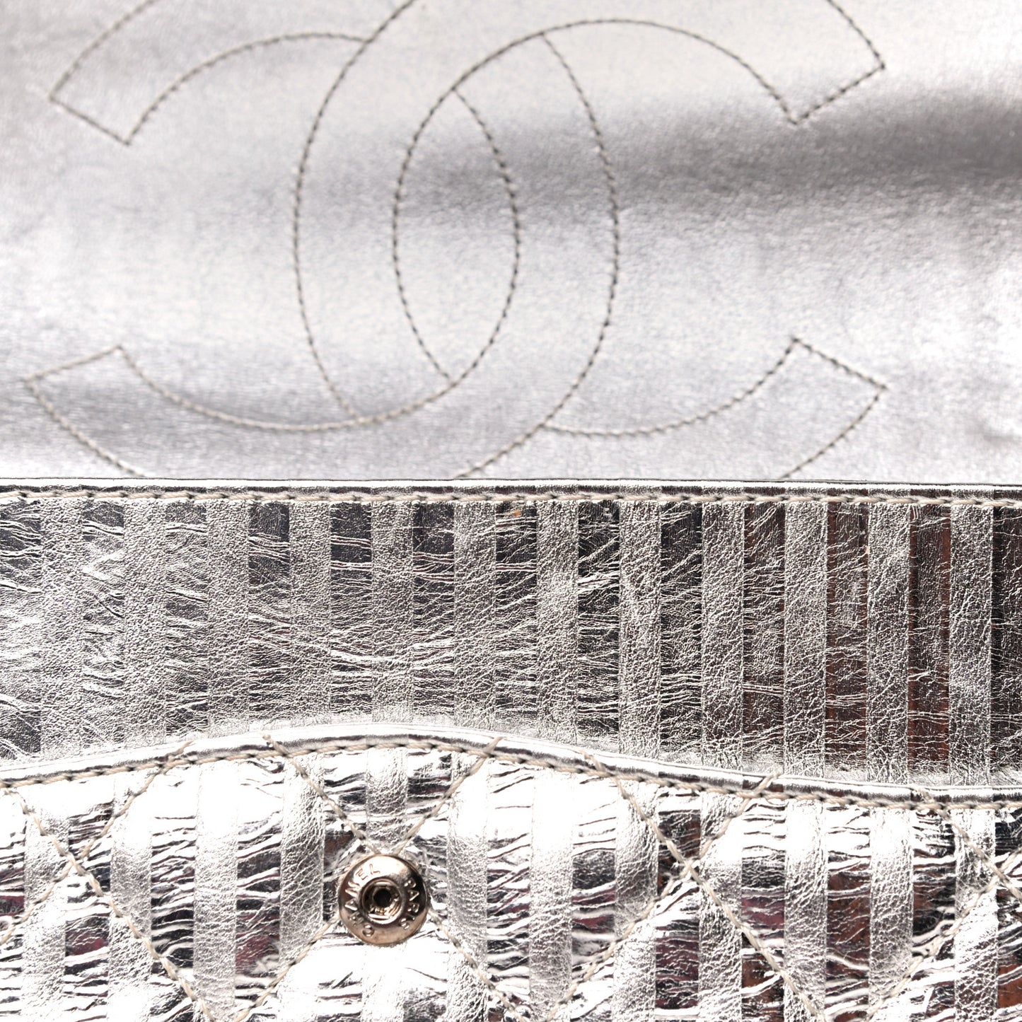Metallic Calfskin Striped 2.55 Reissue 227 Silver