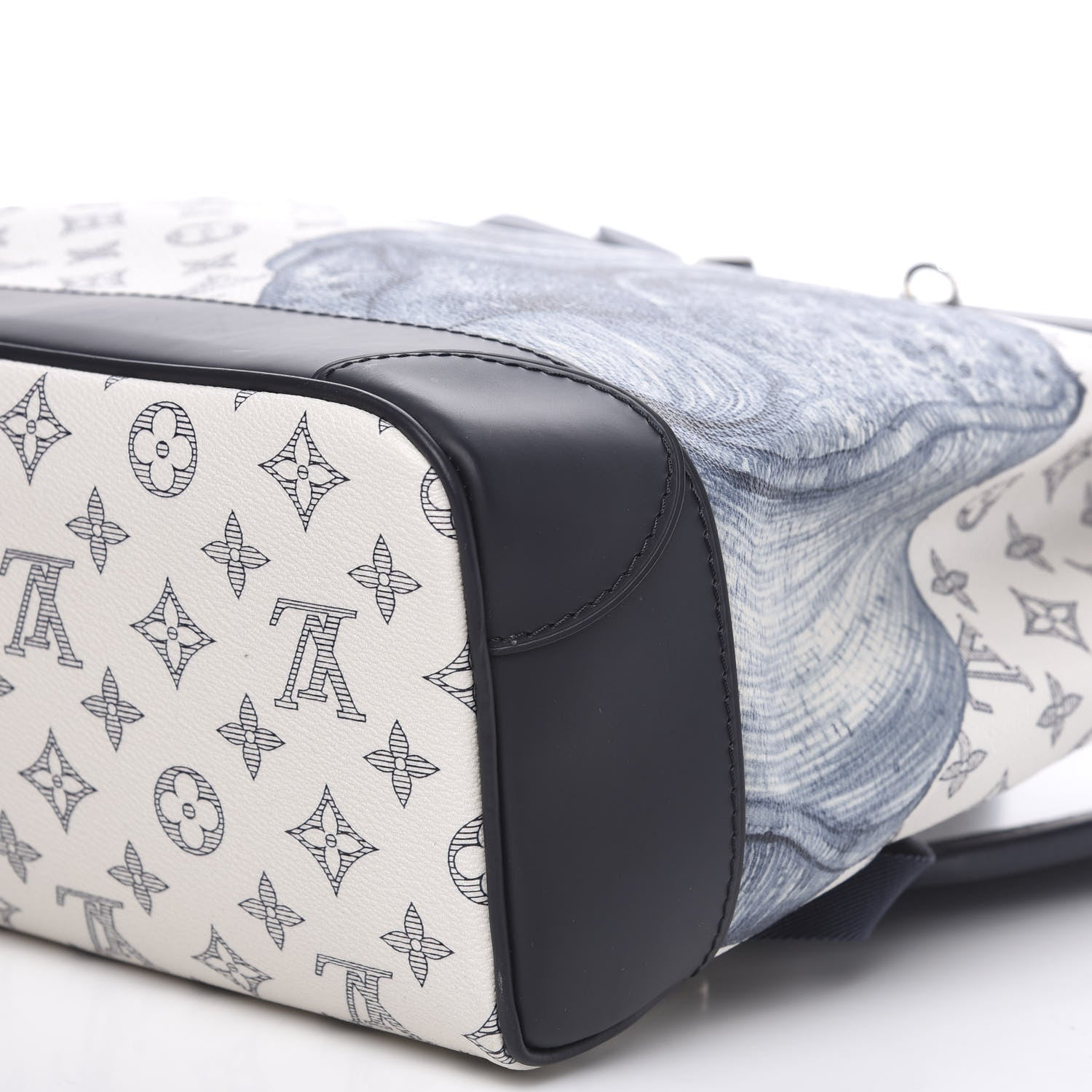 louis vuitton chapman backpack Brothers Navy Monogram Elephant Steamer Louis Vuitton Monogram Savannah Chapman
