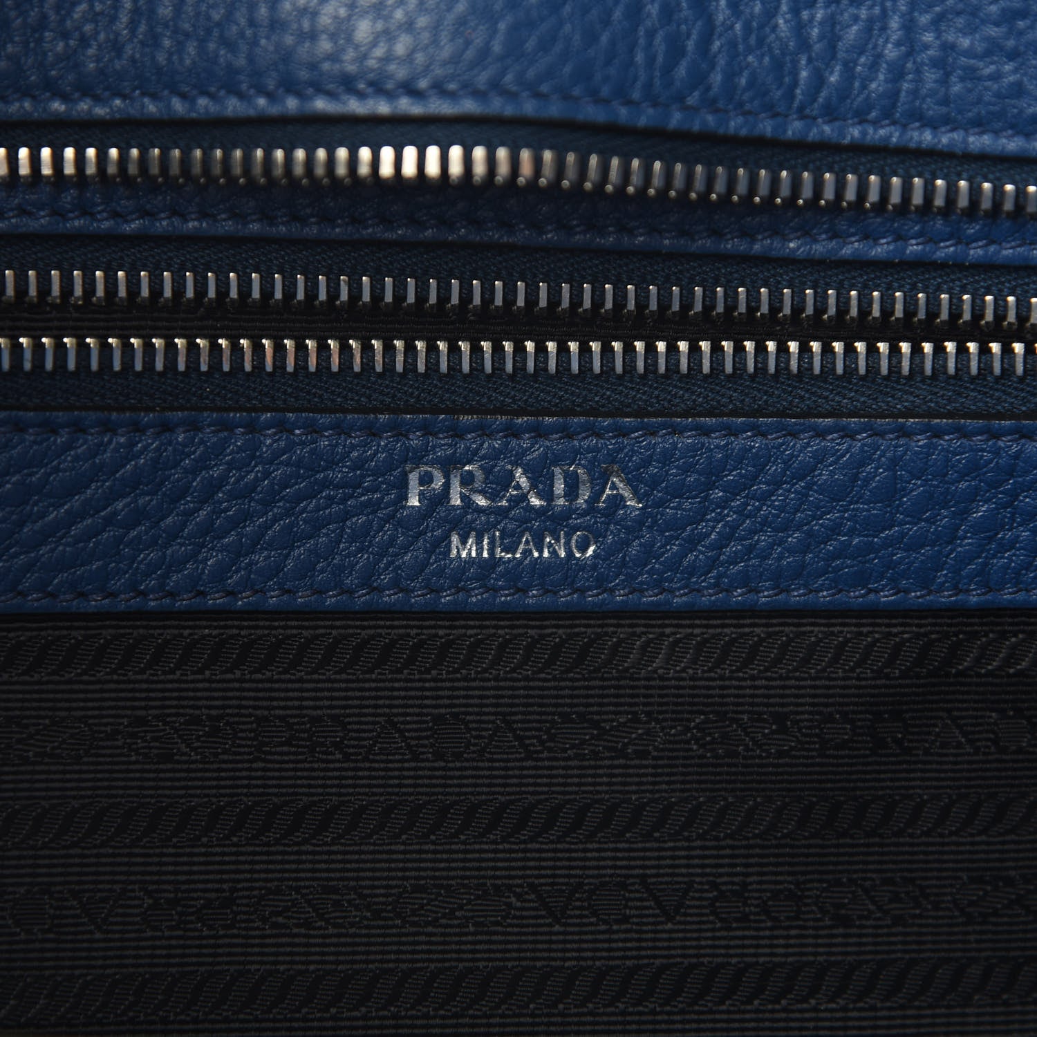Prada Vitello Phenix Side Zip Tote Inchiostro 6 of 9
