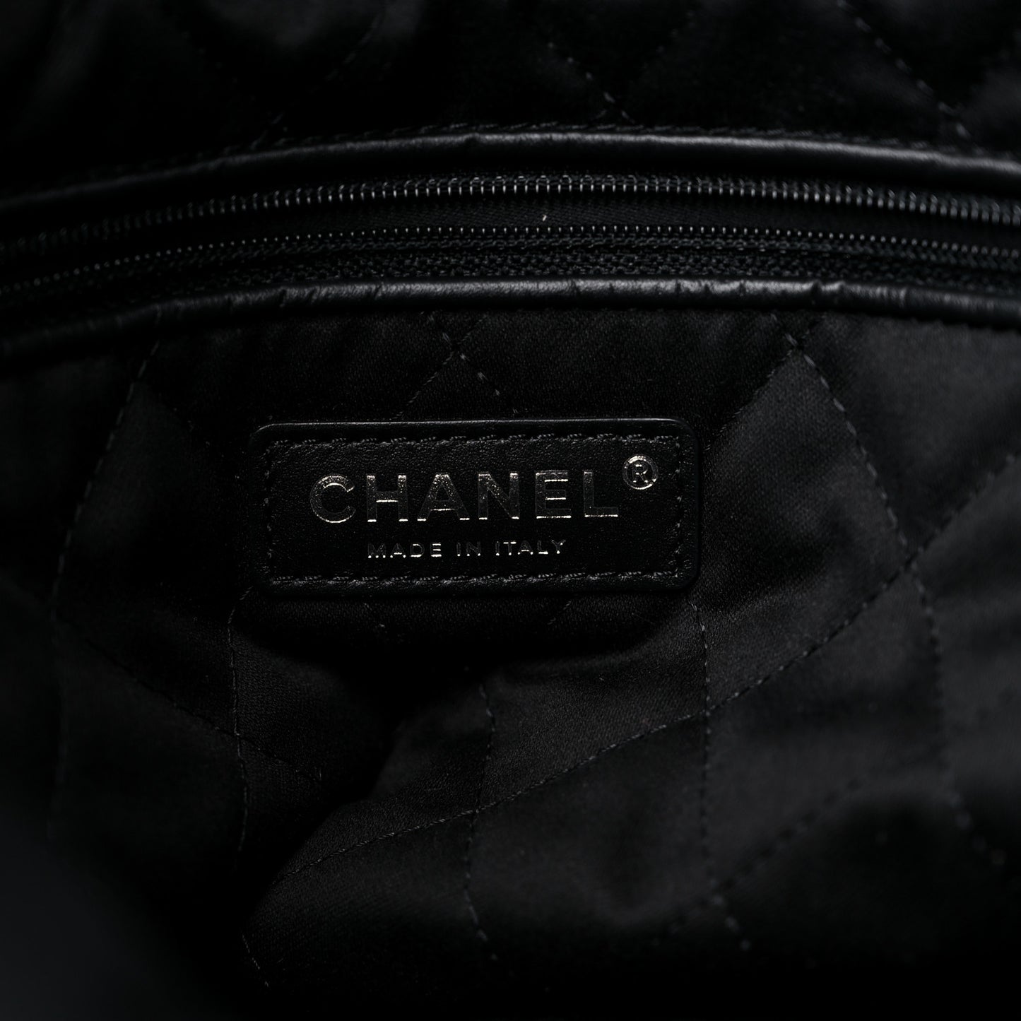 Shiny Calfskin Quilted Small Chanel 22 Black