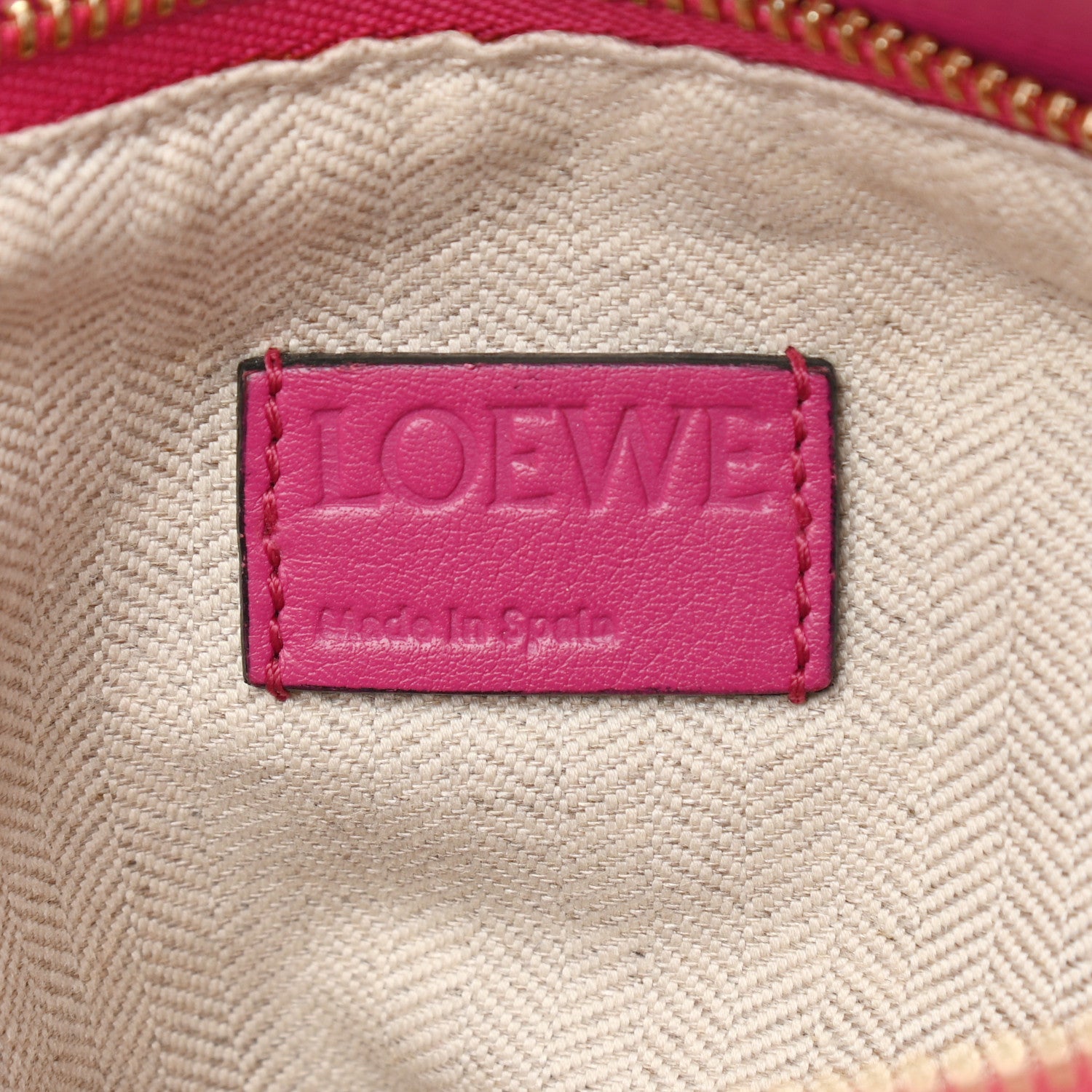 Loewe Calfskin Medium Puzzle Bag Fuchsia 5 of 13