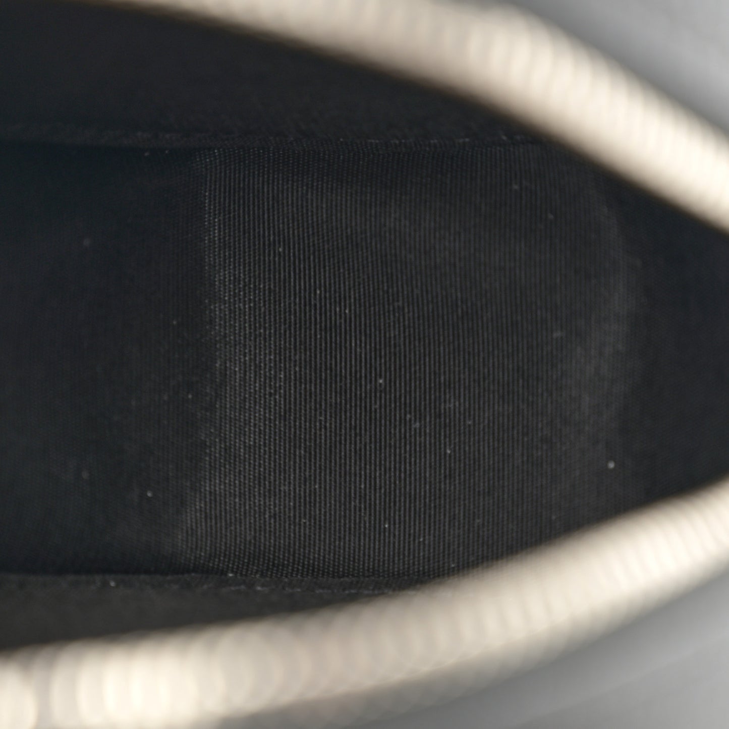 Caviar Camellia Embossed Round Clutch With Chain Black