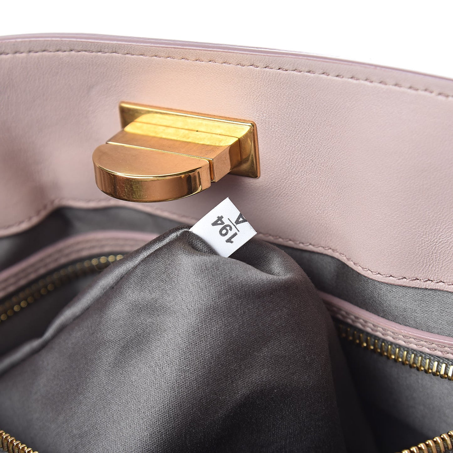 Nappa Matelasse Clutch Pomice Cammeo