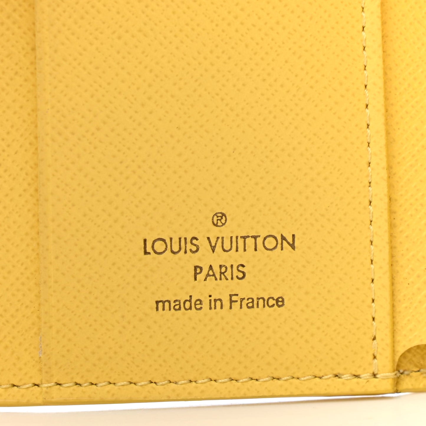 Damier Azur Zoe Wallet Jaune Pale