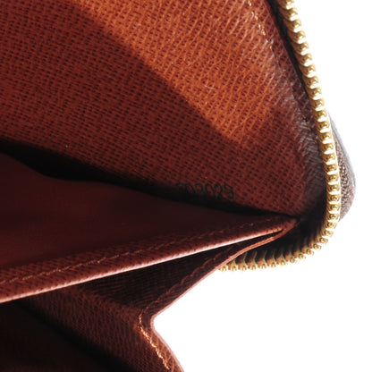 Louis Vuitton Monogram Zippy Wallet 7 of 7