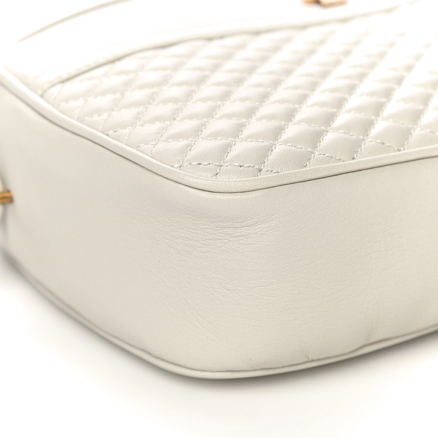 Lambskin Quilted Victoire Camera Bag Blanc Vintage